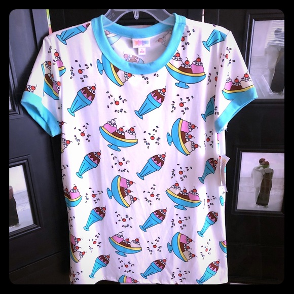 LuLaRoe Tops - NWT Lularoe LIV